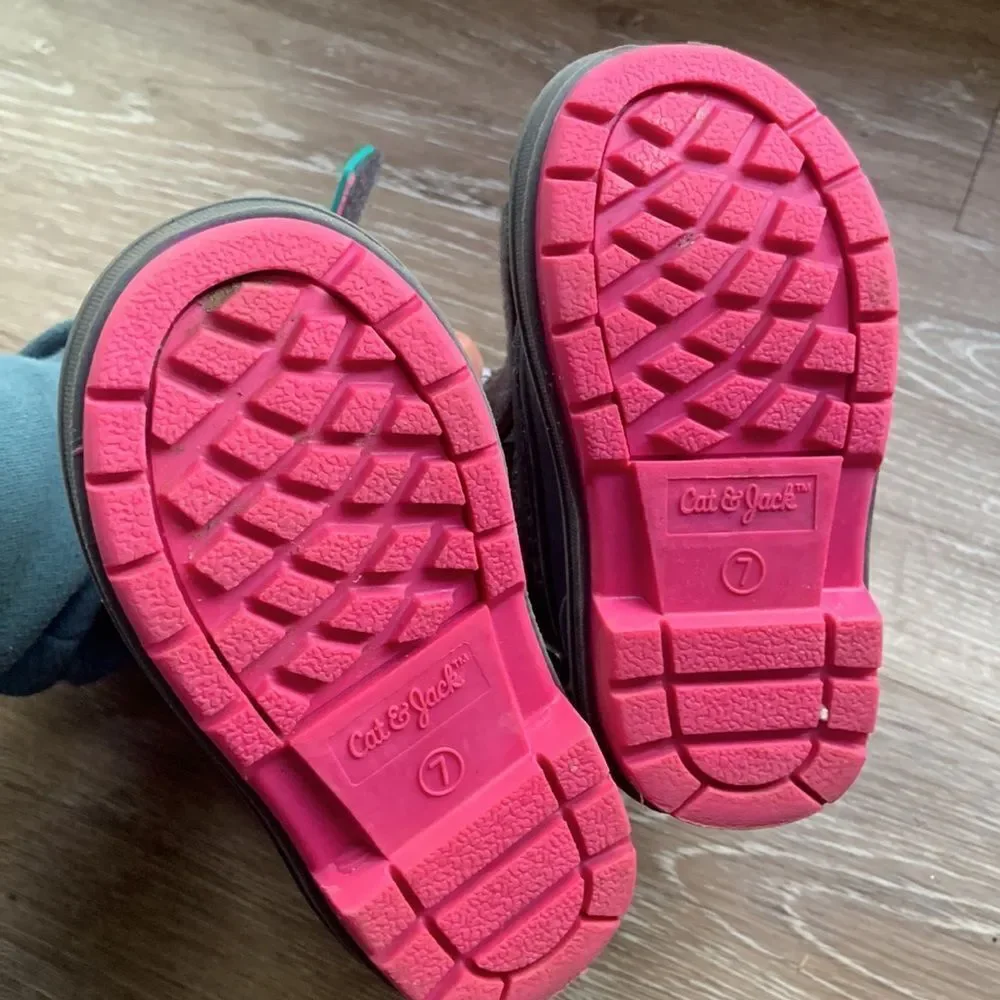 Cat & Jack Thermolite ecomade Target size 7 winter boots preloved ❤️